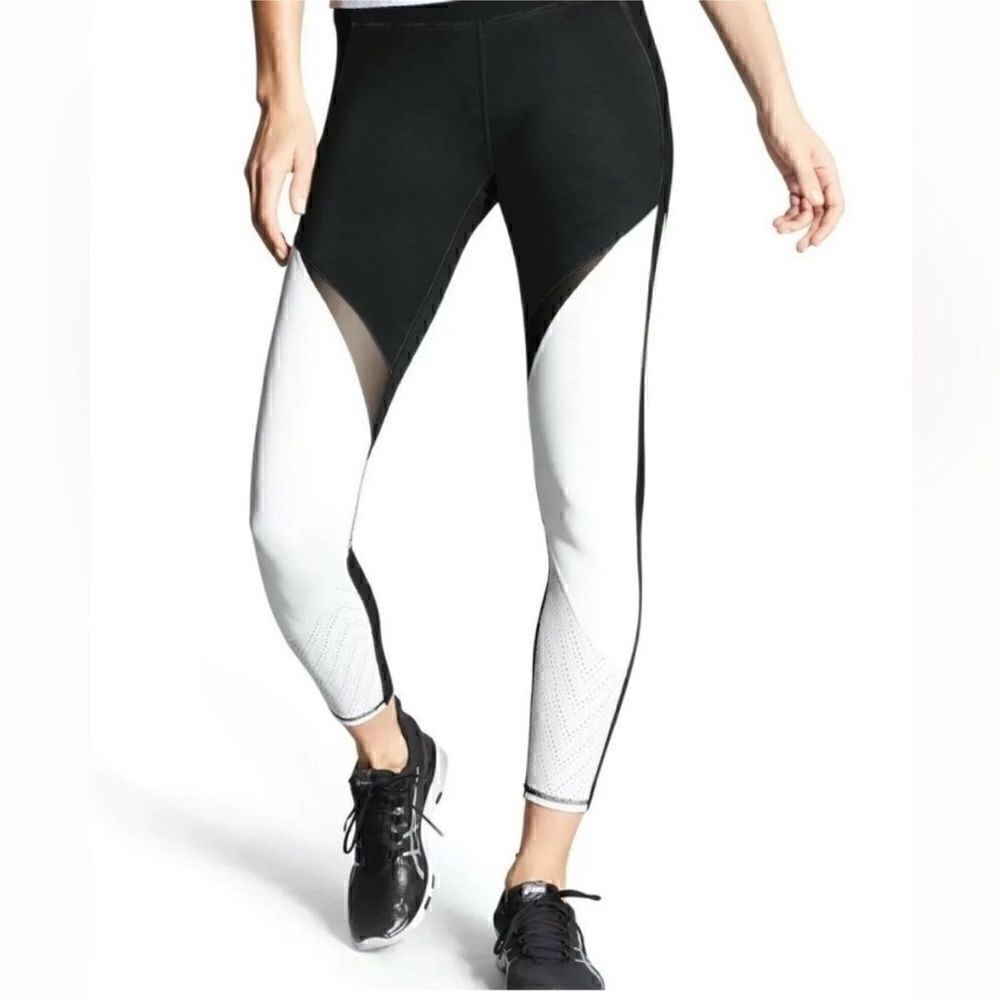 Athleta Precision High Rise 7/8 Black White Tight Leggings Sz XS